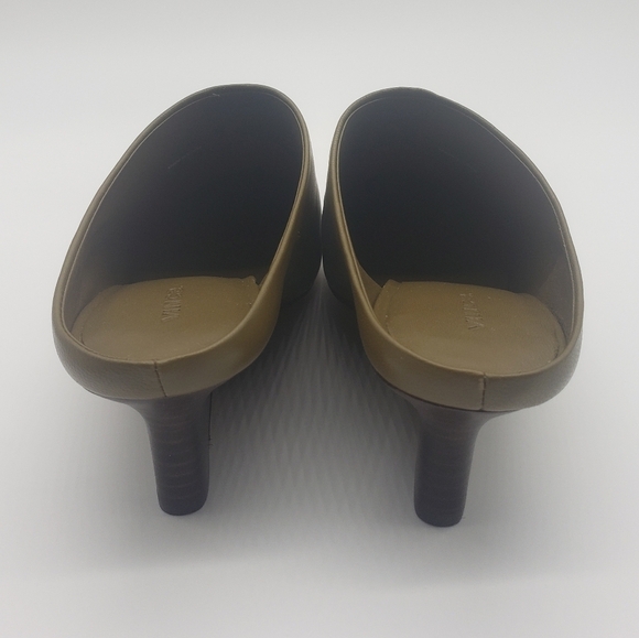 227- Vince Benita Women's Mules Genuine Leather Size 8 NWT - Picture 3 of 9